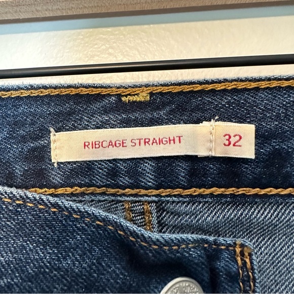 Levi's Premium Ribcage Straight Leg Denim Jeans Women’s Size 32 Dark Wash - Picture 9 of 16